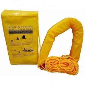 When Packed: 560mmL x 315mmW (with 40m rope)